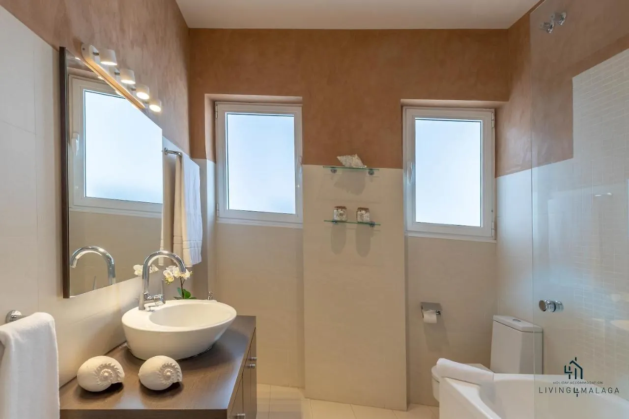 Living4Malaga Majestic Granada Street Apartment Spain