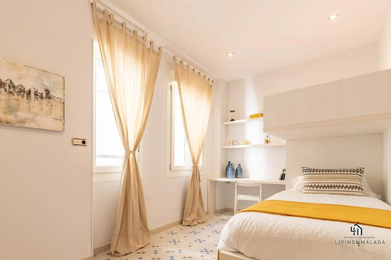 Living4Malaga Majestic Granada Street Apartment